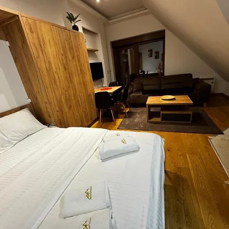 Apartment Katalina &